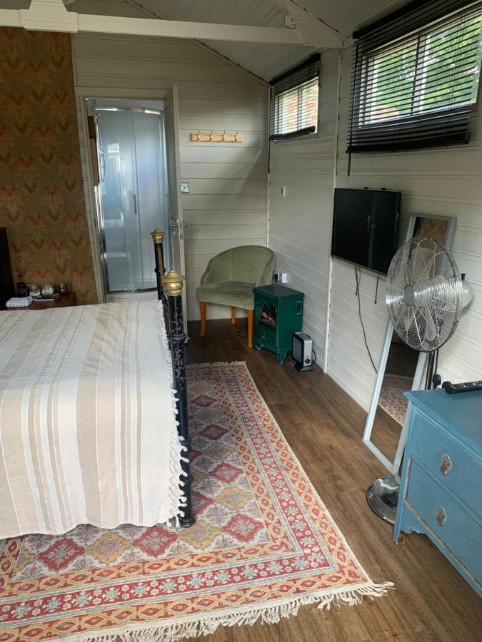 The Cabin Hotell Spixworth Eksteriør bilde